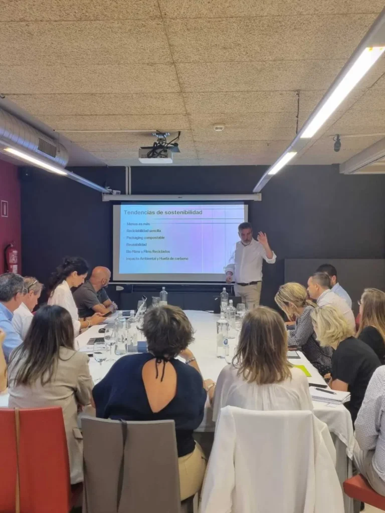 Formación de Fedrigoni a nuestro equipo comercial.